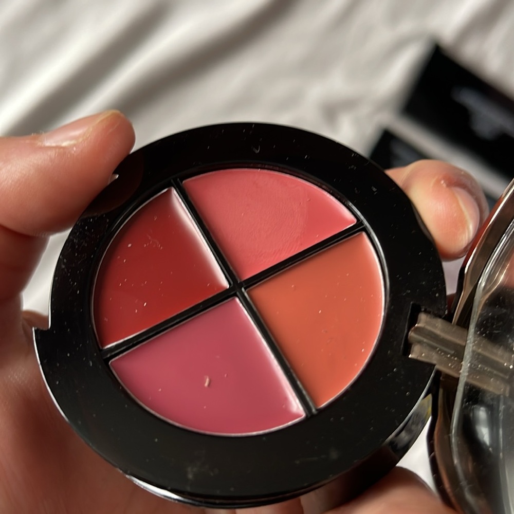 Cosmetics lot - Picture 3 of 4